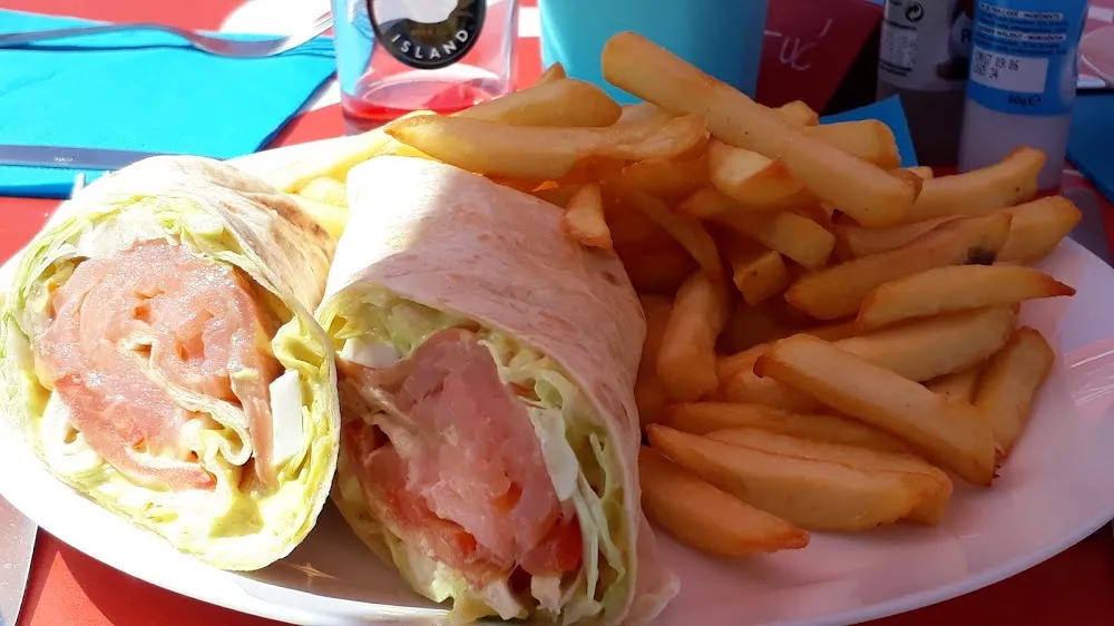 Wraps Frites Au Saumon Au Surimi Au Jambon Au Poulet